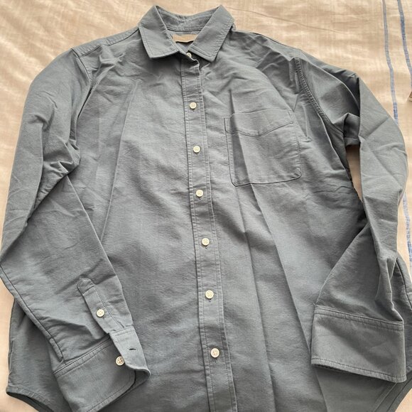 Women's Everlane Blue Button-down - Picture 2 of 4